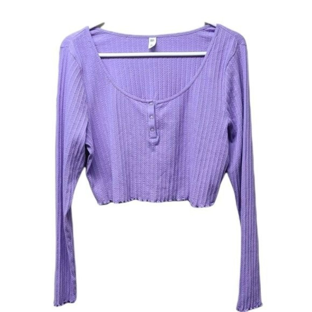 BP womens lavender long sleeve Henley snaps crop top NWOT Large